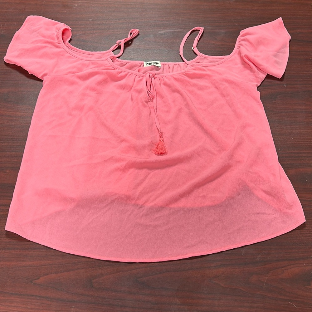 Show me your mumu top. Small